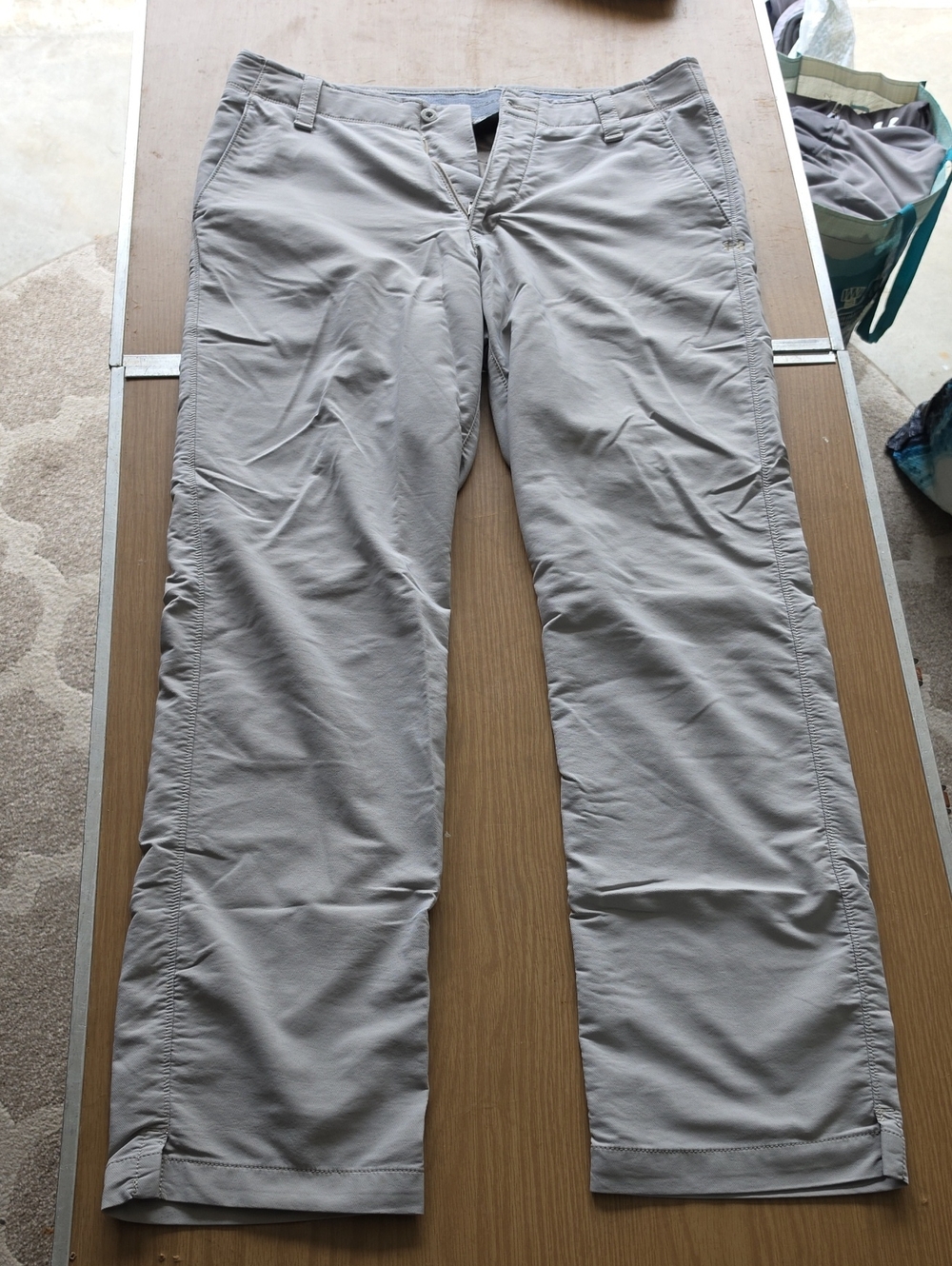 Under Armour Men's Light Gray Chino-Style Performance Pants